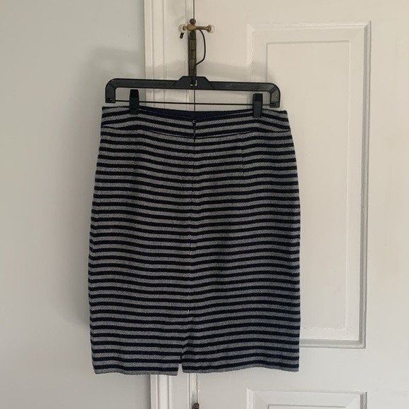 J. Crew Factory Pencil Skirt in Blue and White Stripe Size 6 - Picture 3 of 7